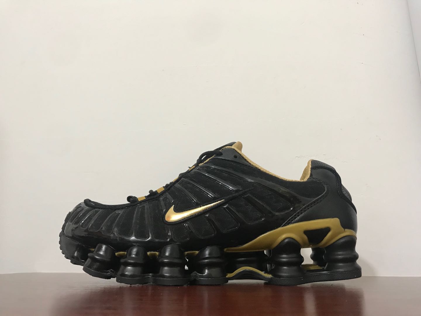 2020 Nike Shox 13 Black Gold